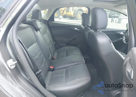 2018 Ford Focus Titanium from USA, damaged, VIN 1FADP3J22JL232748